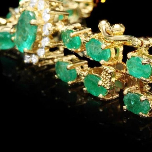 Impressive 13.30 Carats Natural Emerald and Diamond 14K  Impressive 13.30 Carats Natural Emerald & Diamond 14K Solid Yellow Gold Bracelet